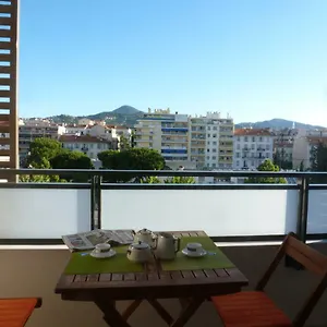 Beau Apartment